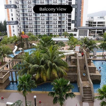 Kuantan Getaway Waterpark And Beach Exterior photo