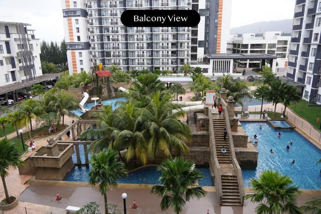 Kuantan Getaway Waterpark And Beach Exterior photo