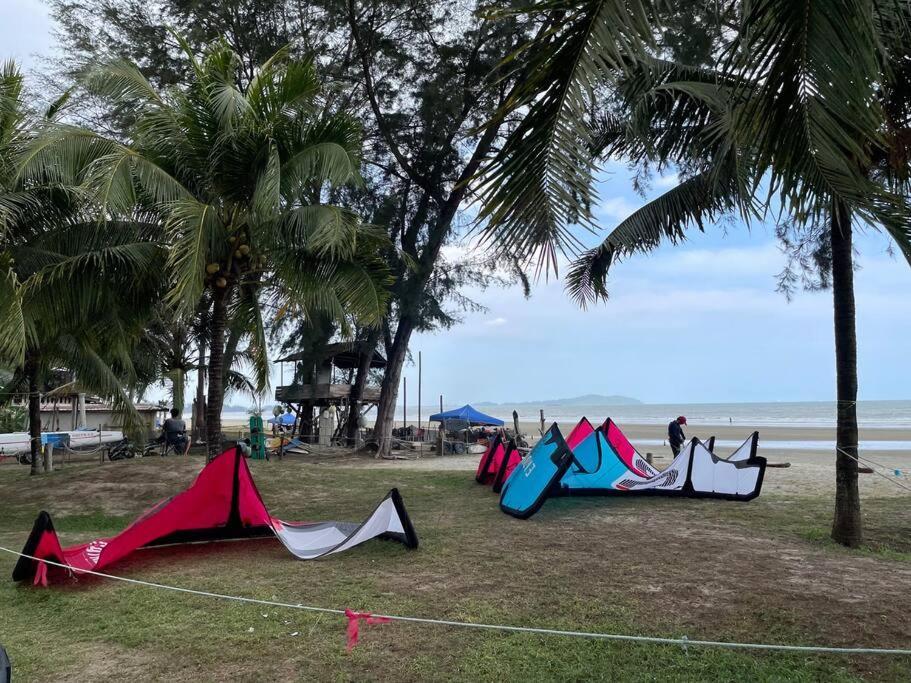Kuantan Getaway Waterpark And Beach Exterior photo